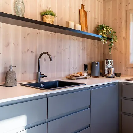 Rezort Nyborg 8p With Sauna By The Water Vradal